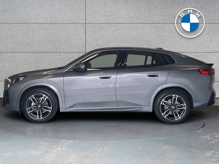 BMW iX2 2026