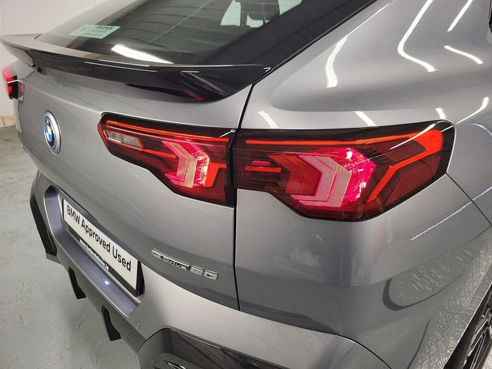 BMW iX2 2026