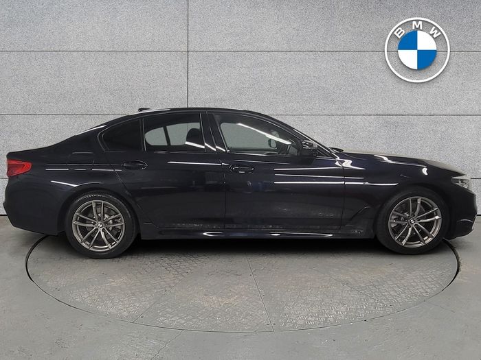 BMW 5 Series 2020