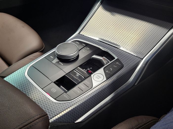 BMW 3 Series 2023