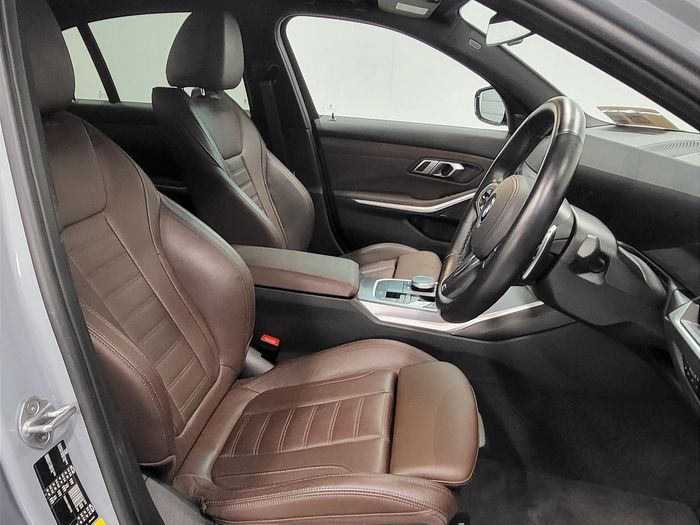 BMW 3 Series 2023