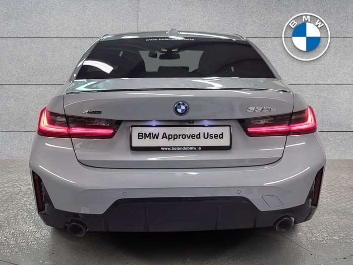 BMW 3 Series 2023
