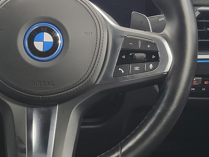 BMW 3 Series 2023