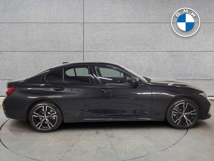 BMW 3 Series 2024