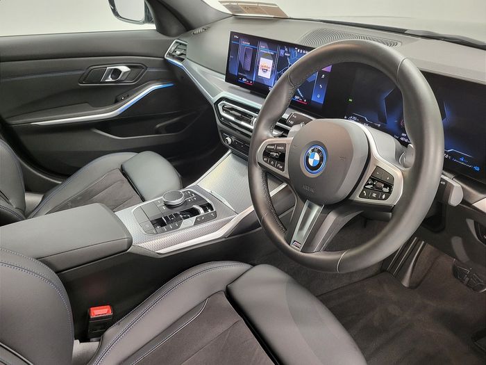BMW 3 Series 2024