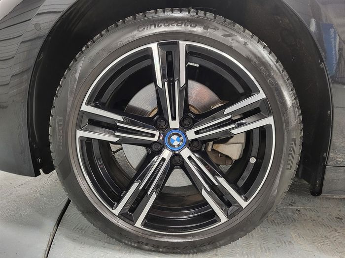 BMW 3 Series 2024