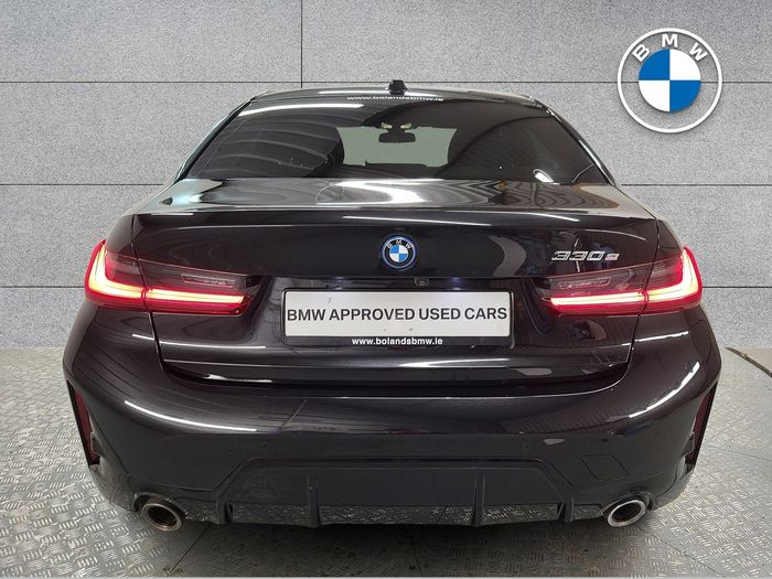 BMW 3 Series 2024