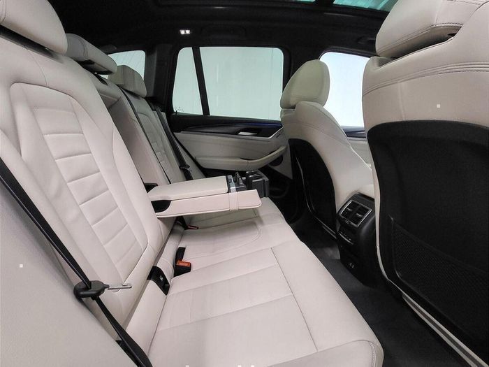 BMW iX3 2024