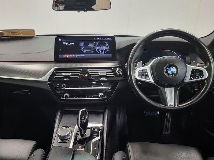 BMW 5 Series 2021