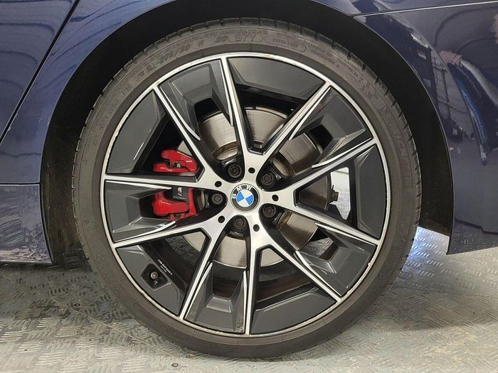 BMW 5 Series 2021