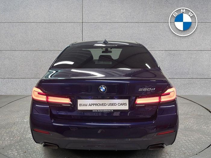 BMW 5 Series 2021