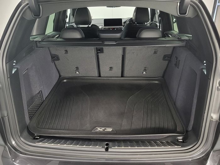 BMW iX3 2024