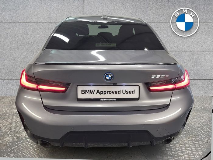 BMW 3 Series 2024