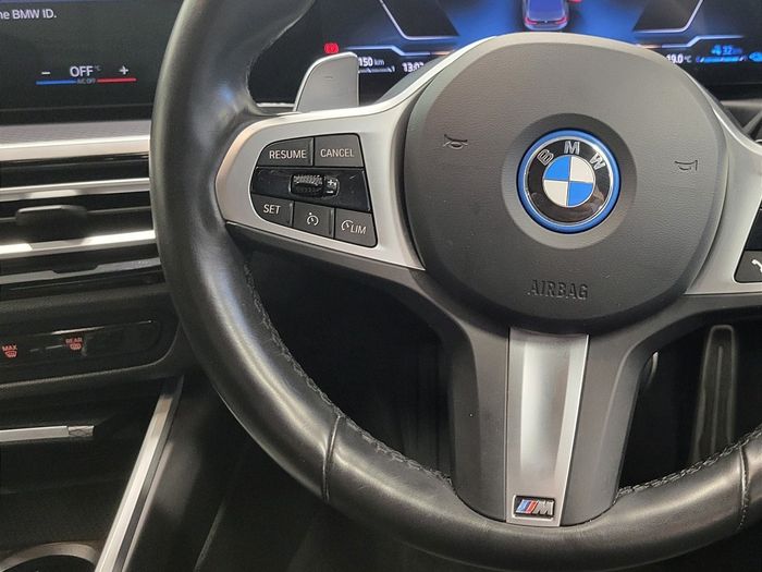 BMW 3 Series 2024