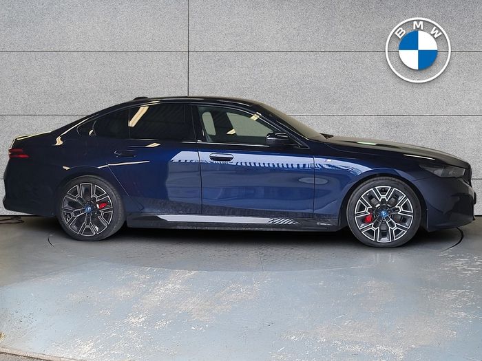 BMW 5 Series 2024