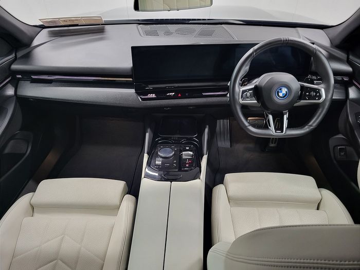 BMW 5 Series 2024