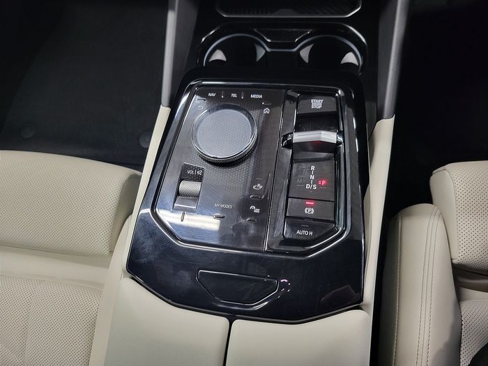 BMW 5 Series 2024