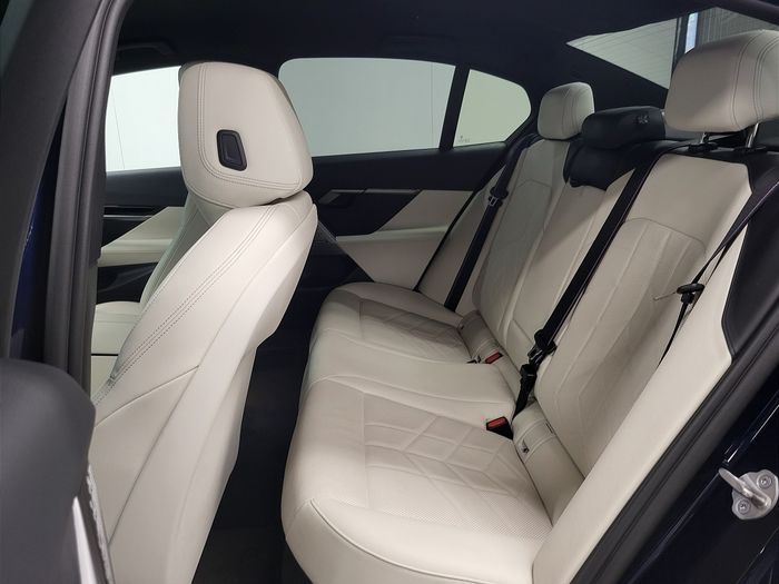 BMW 5 Series 2024