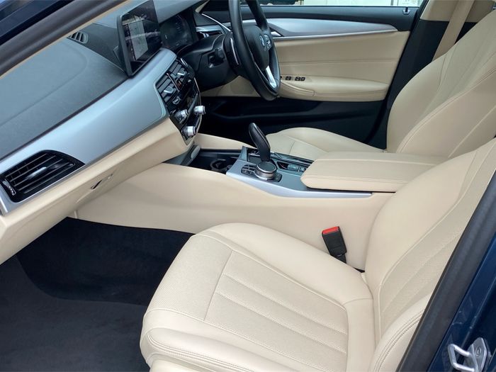 BMW 5 Series 2024