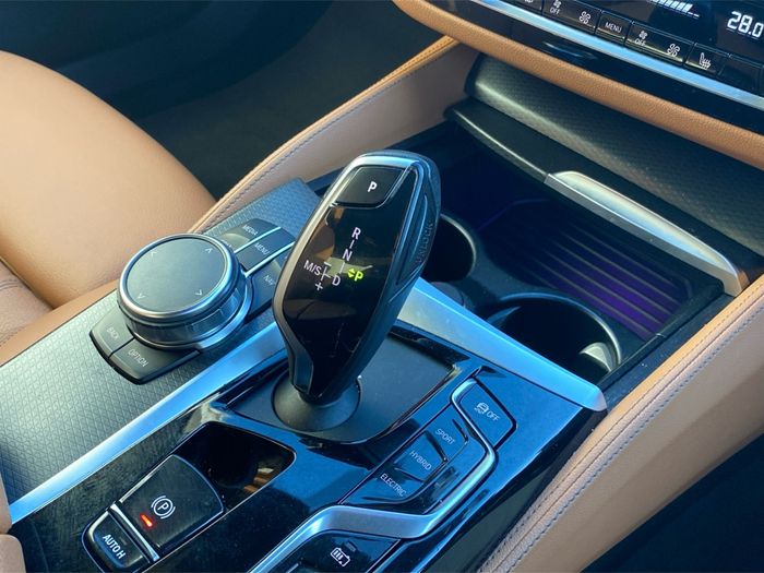 BMW 5 Series 2023