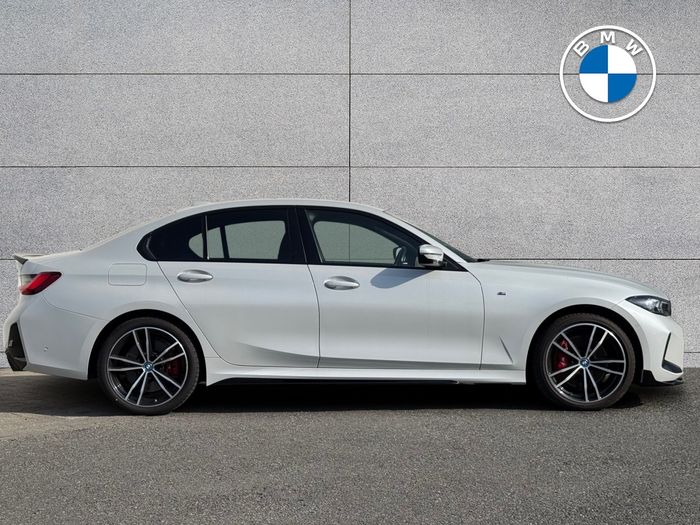 BMW 3 Series 2024