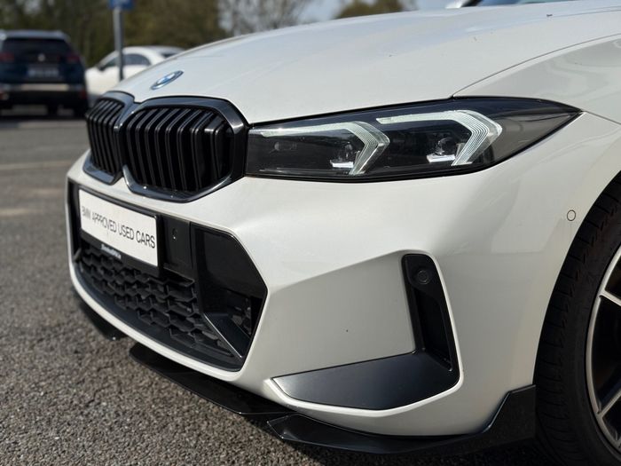 BMW 3 Series 2024
