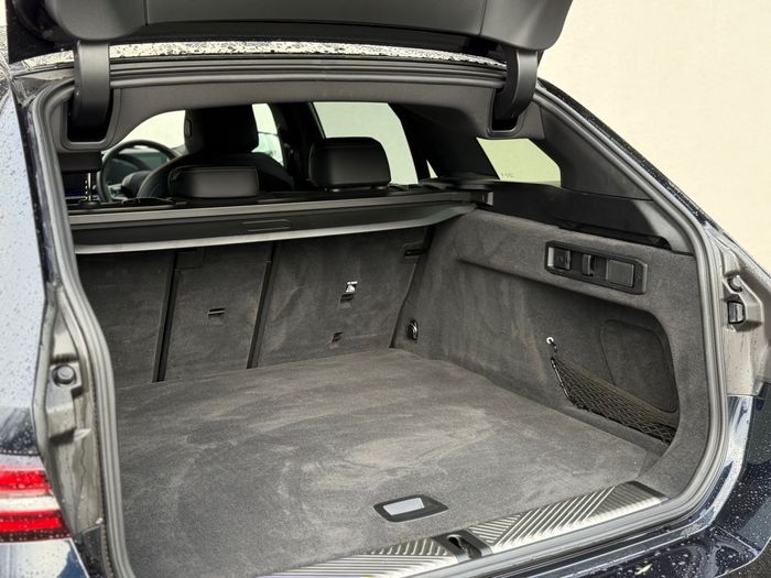 BMW i5 2025