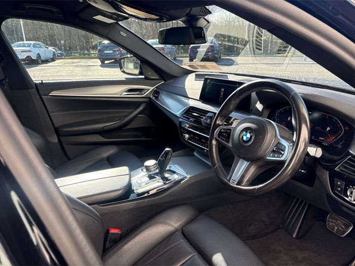 BMW 5 Series 2020