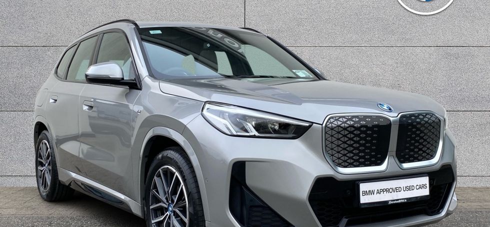 BMW iX1 2024