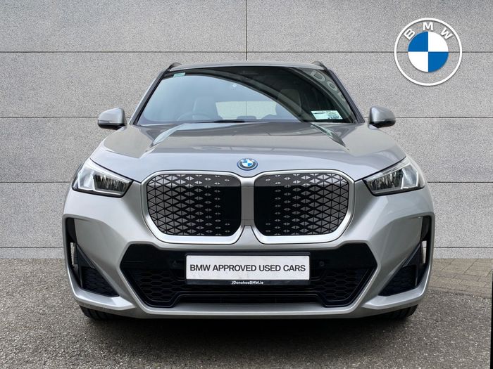 BMW iX1 2024