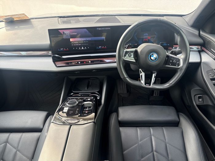 BMW 5 Series 2024