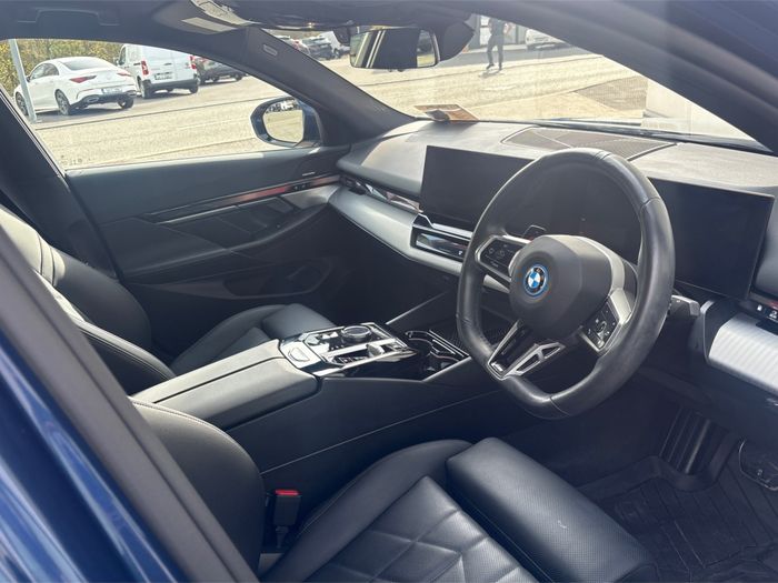 BMW 5 Series 2024
