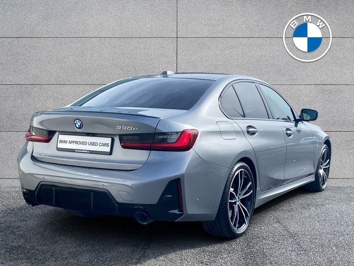 BMW 3 Series 2023