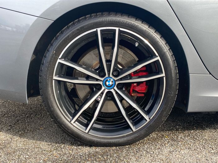 BMW 3 Series 2023