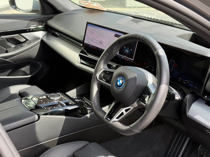 BMW 5 Series 2024