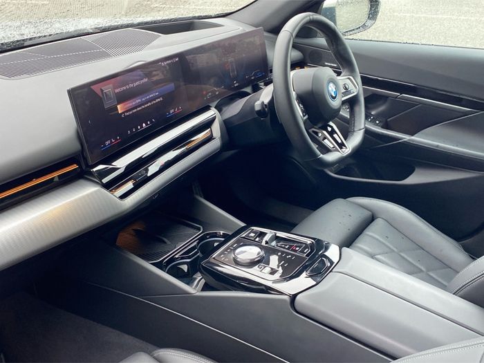 BMW 5 Series 2024