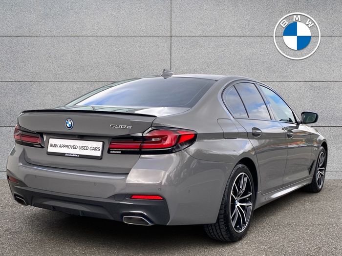 BMW 5 Series 2022