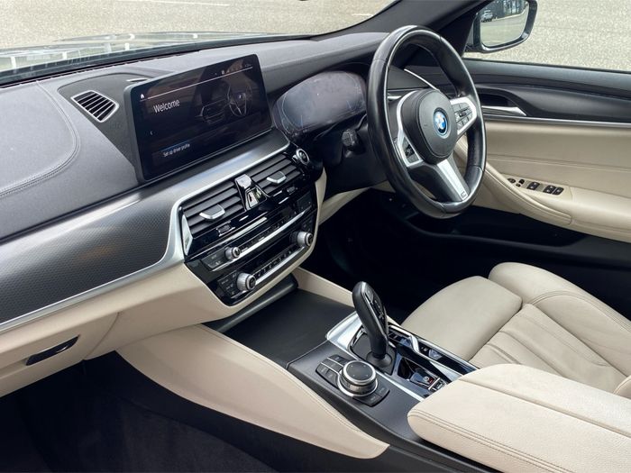 BMW 5 Series 2022