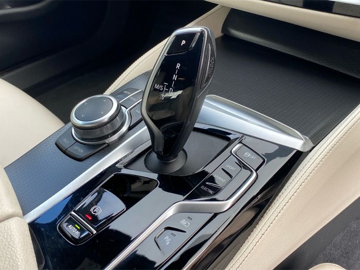 BMW 5 Series 2022