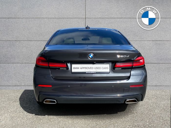 BMW 5 Series 2022