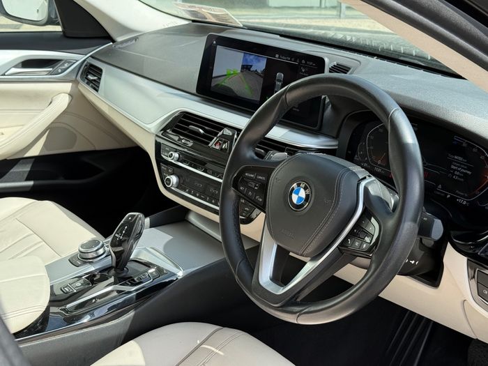 BMW 5 Series 2022