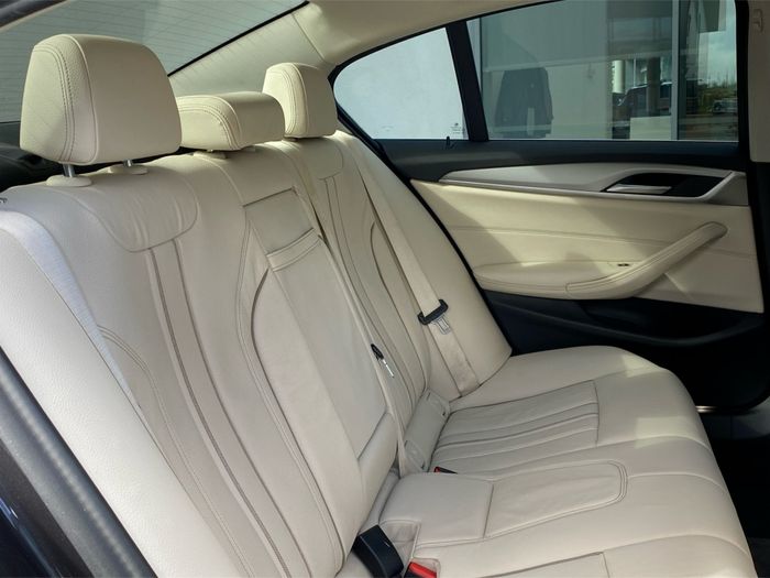 BMW 5 Series 2022