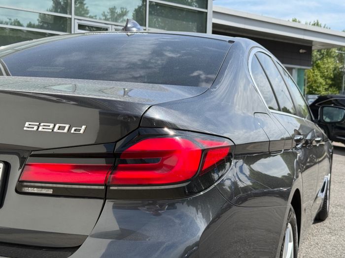 BMW 5 Series 2022