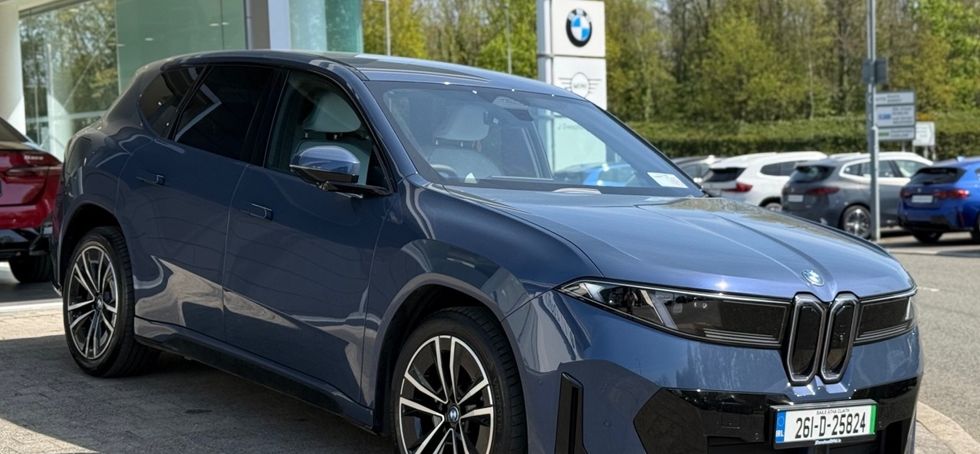 BMW iX3 2026