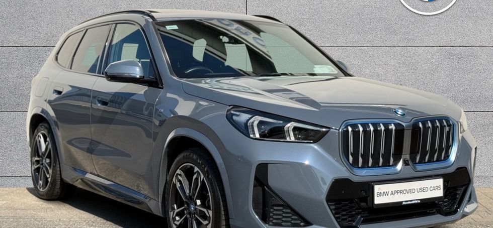 BMW iX1 2023