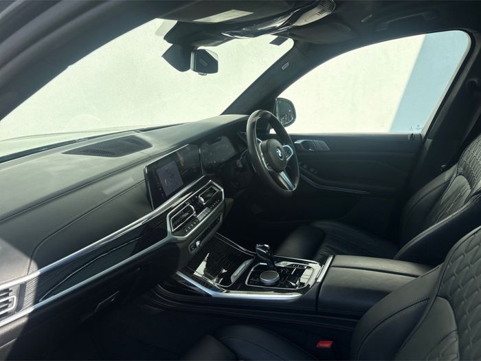 BMW X7 2020