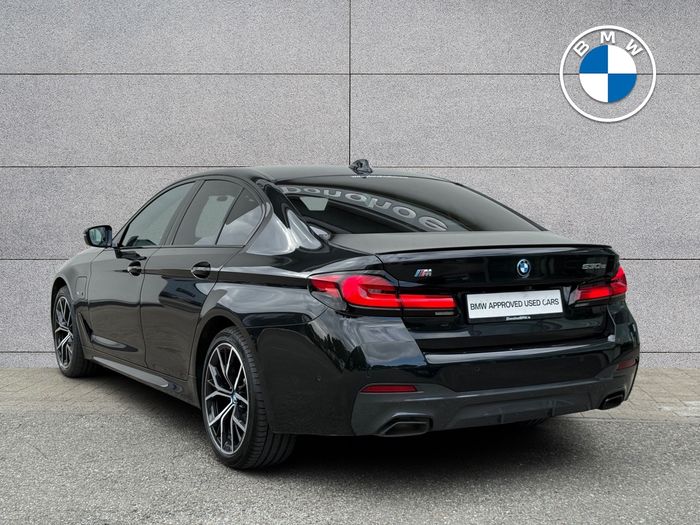 BMW 5 Series 2023