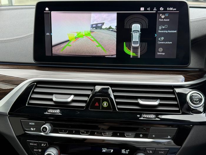 BMW 5 Series 2023