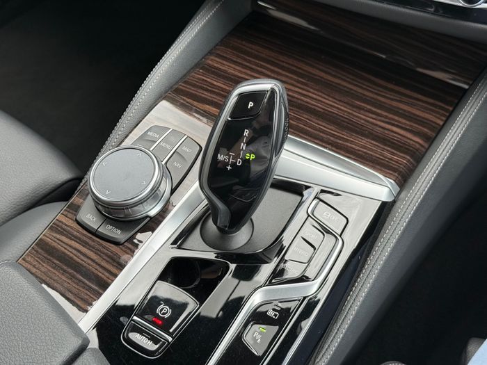 BMW 5 Series 2023