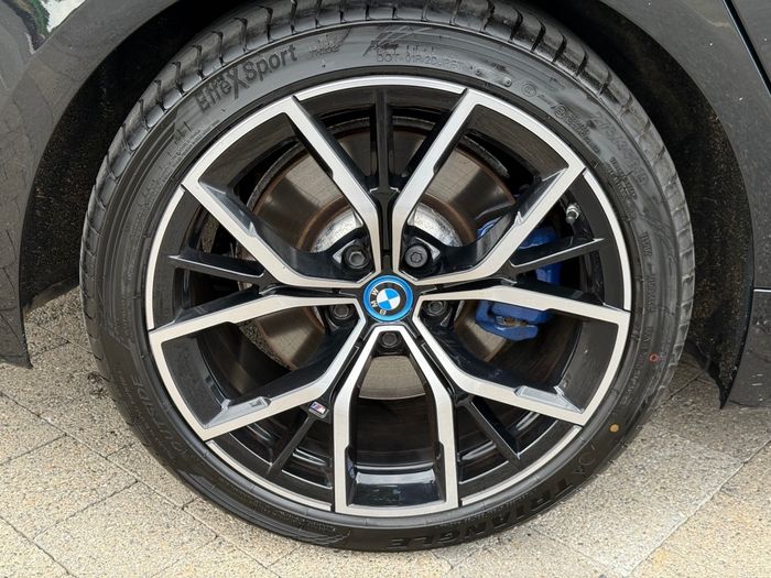 BMW 5 Series 2023